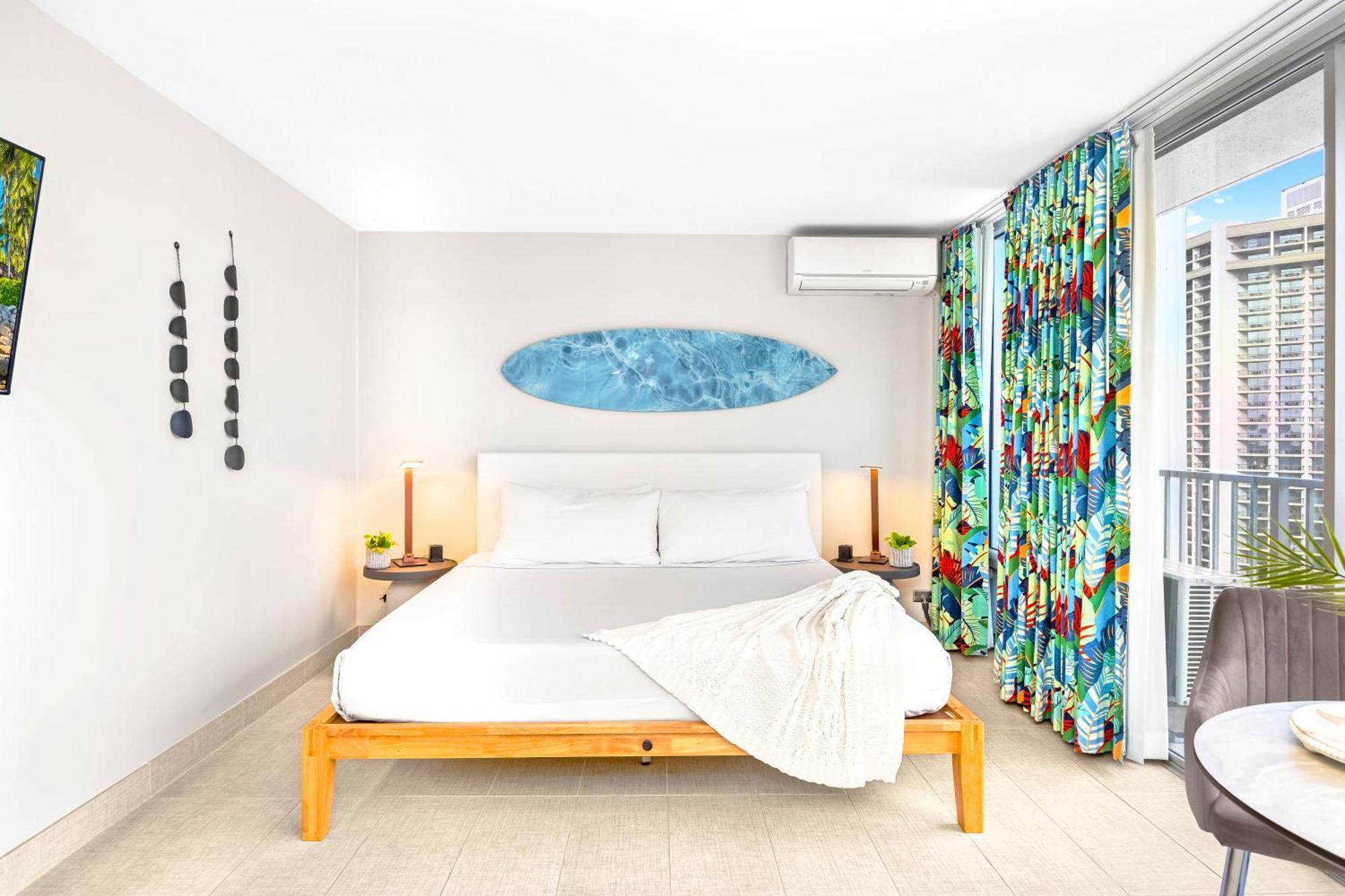 Cozy Ocean View Escape Just Steps To Waikiki Beach! Honolulu