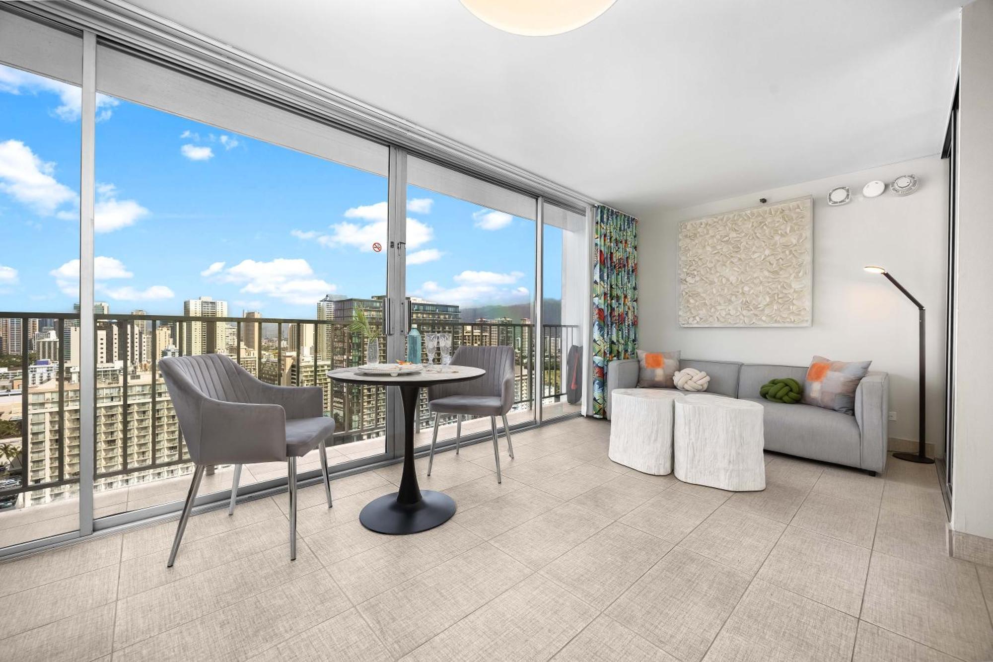 Cozy Ocean View Escape Just Steps To Waikiki Beach! * Honolulu