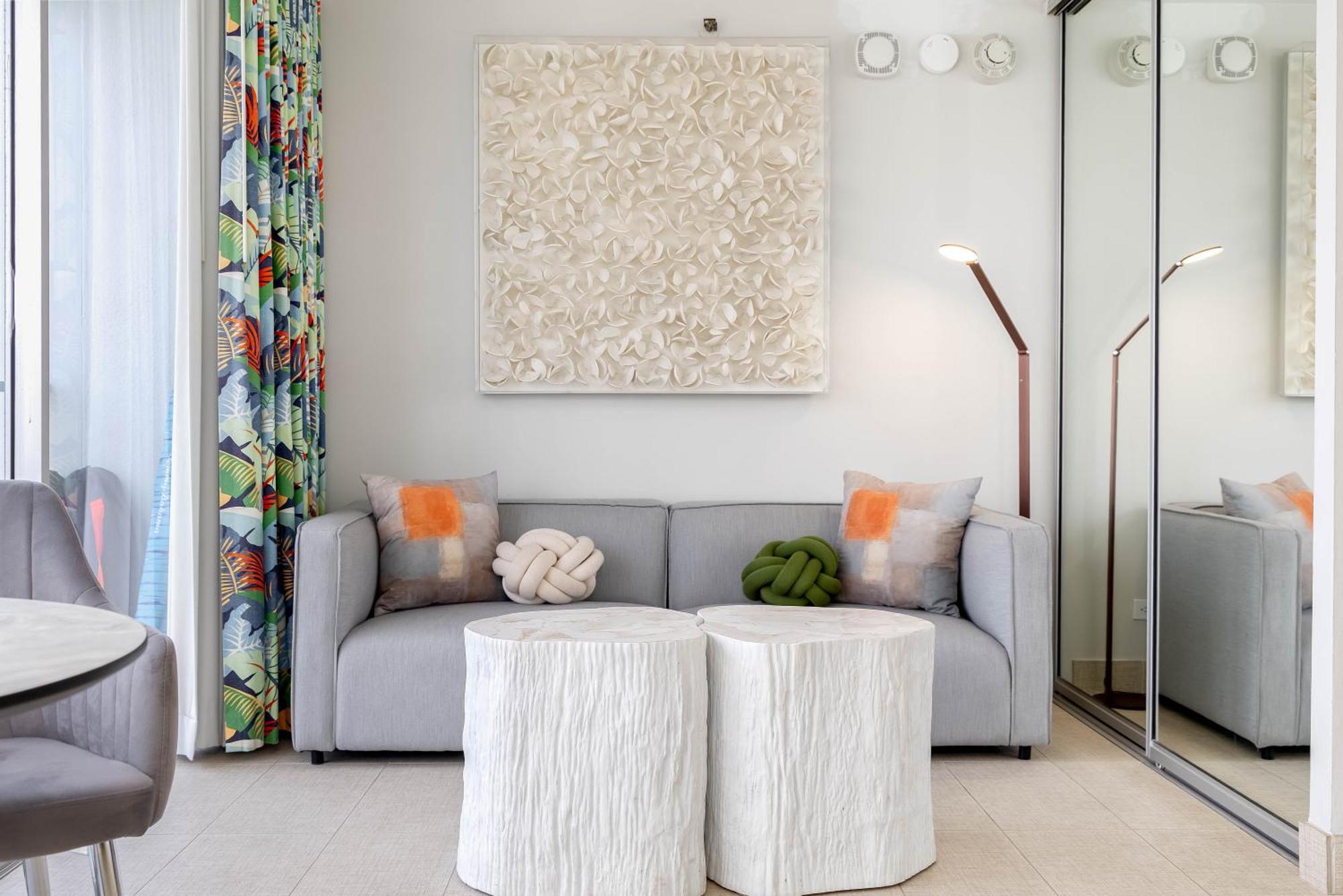 Apartment Cozy Ocean View Escape Just Steps To Waikiki Beach!