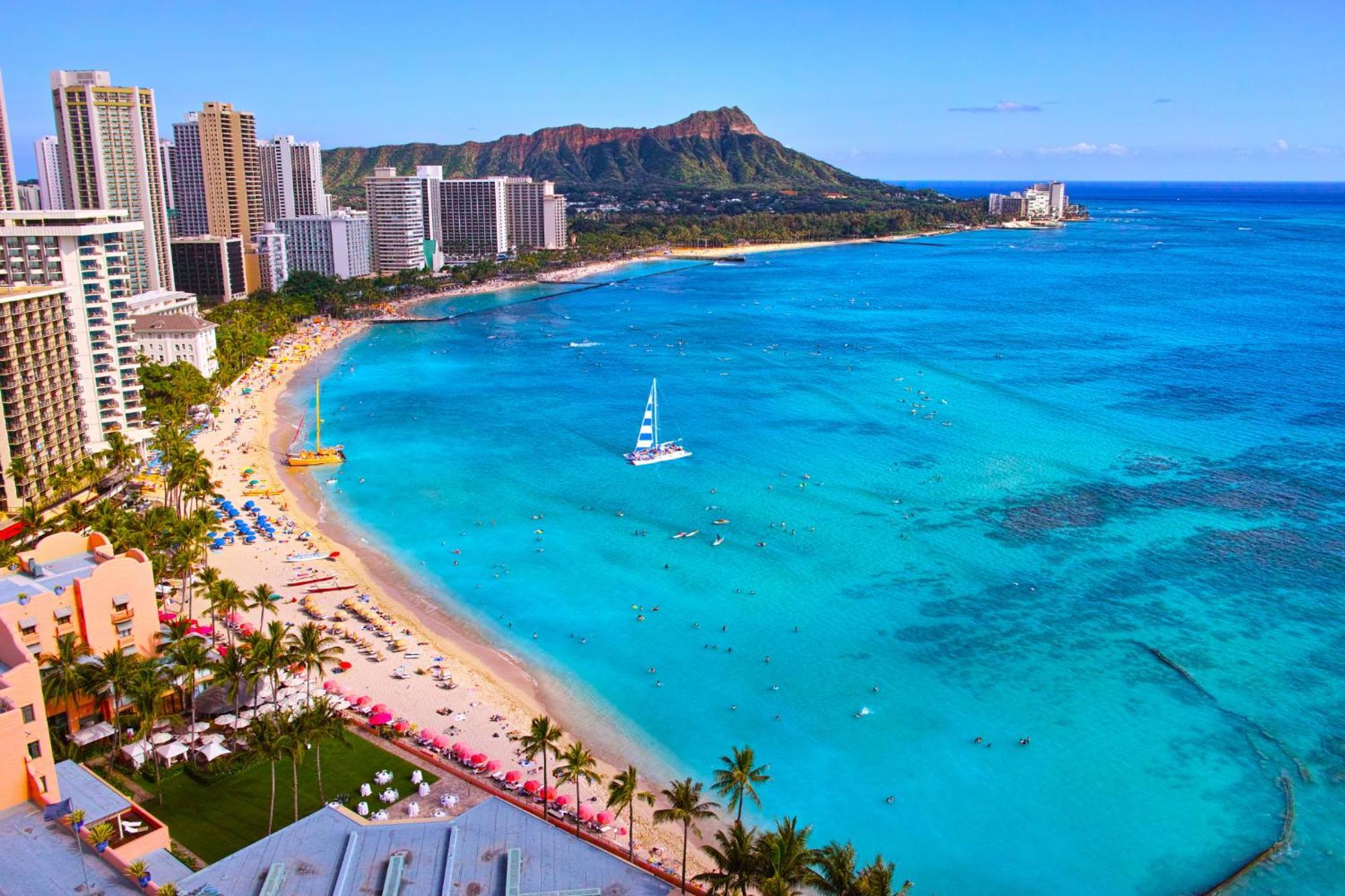 Cozy Ocean View Escape Just Steps To Waikiki Beach!
